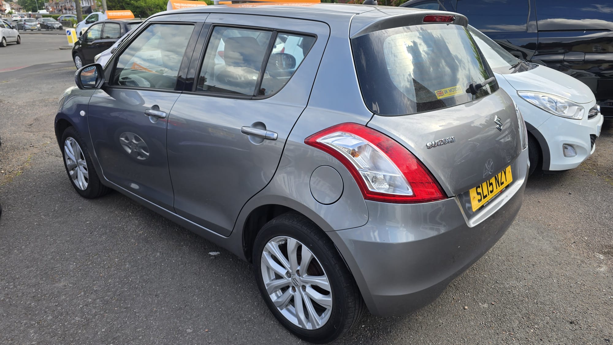 
								Suzuki Swift SZ3 full									