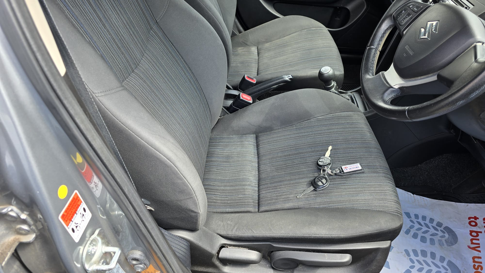 
								Suzuki Swift SZ3 full									