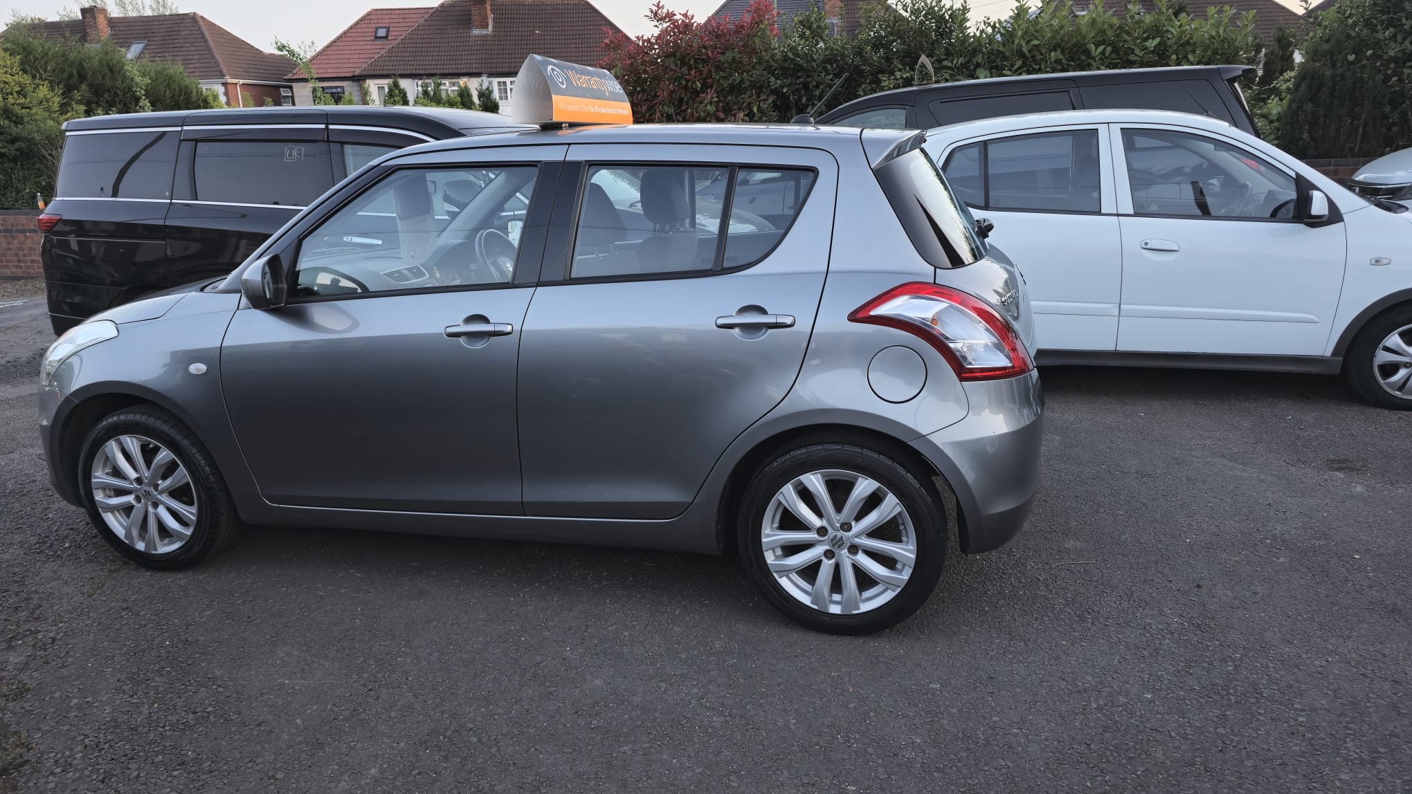 
								Suzuki Swift SZ3 full									