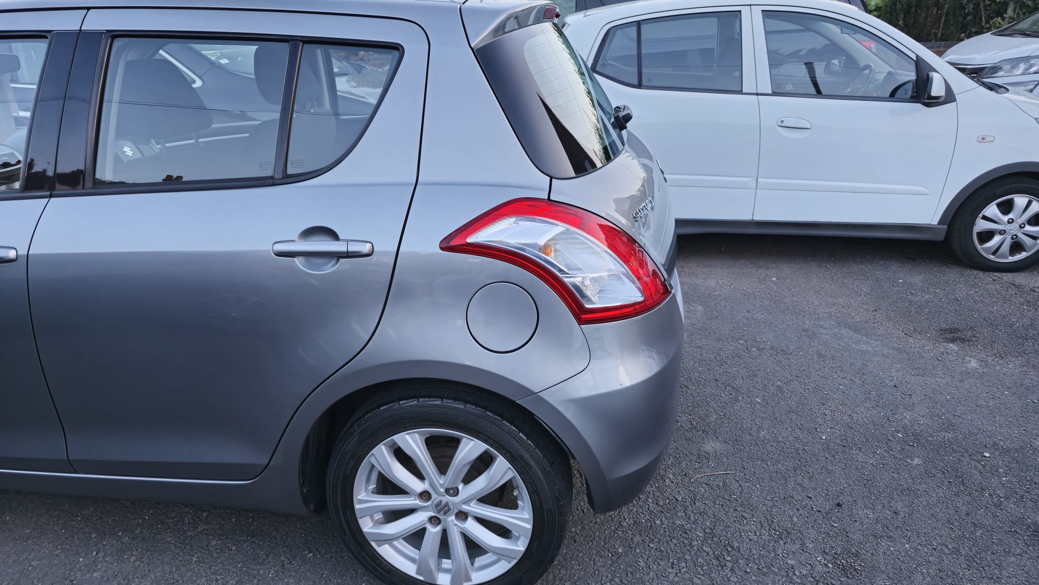 
								Suzuki Swift SZ3 full									