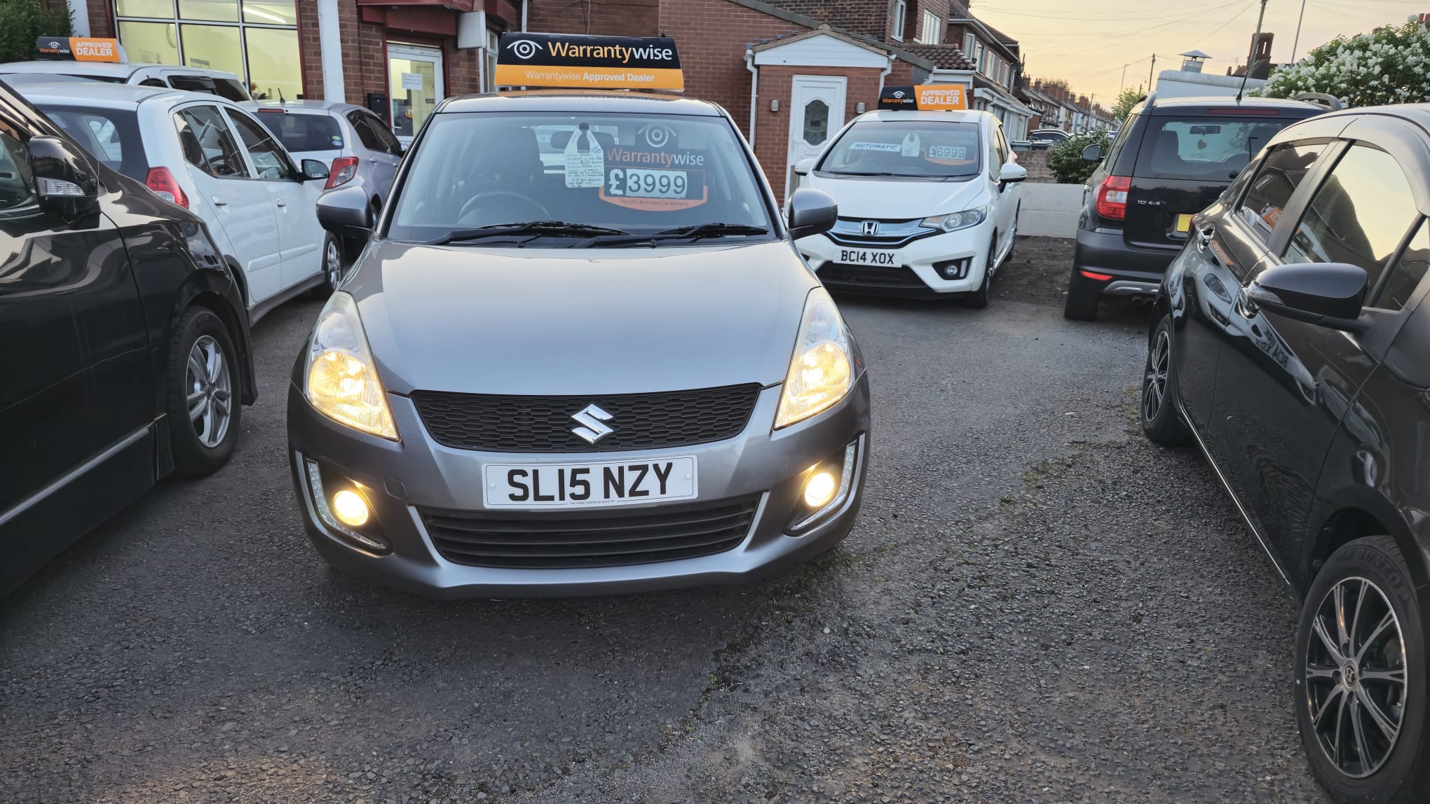 
								Suzuki Swift SZ3 full									