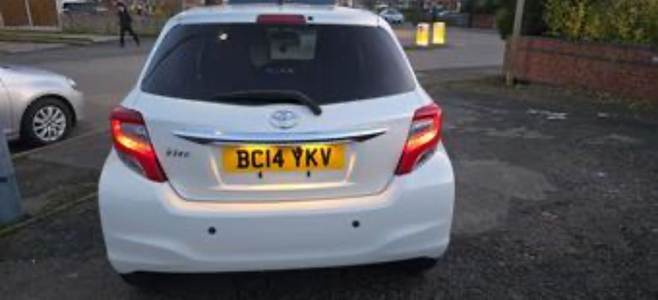 
								Toyota Vitz In Walsall for Sale full									